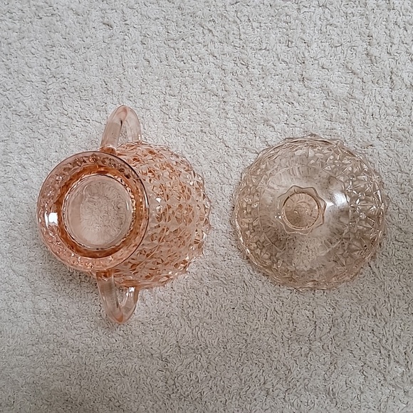 Holiday Pink Buttons And Bows Sugar Bowl And Lid Jeannette Glass 1940s - Picture 4 of 4